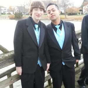 Meet your Posher, Javier